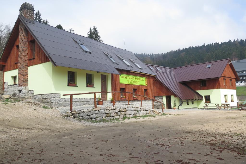 Apartments Skiareál U Vodárny Bedřichov Janov nad Nisou Esterno foto